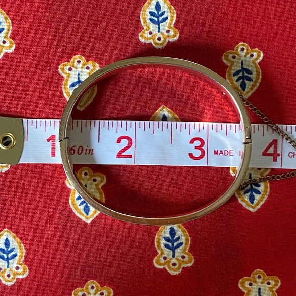 M I R E I L L E - 12K Gold Filled Bangle Bracelet - Picture 5 of 16